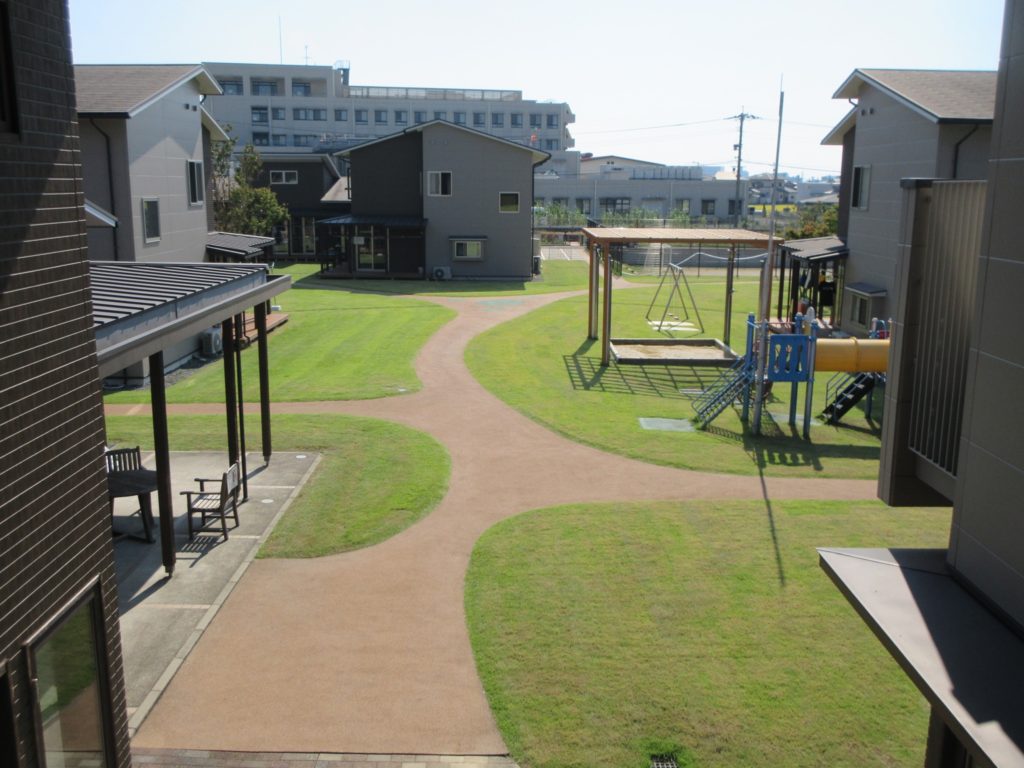 芝生の全面張替